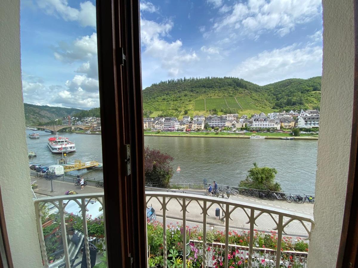 Holiday Apartment Mit Moselblick Im Moselhaus Cochem Exteriör bild